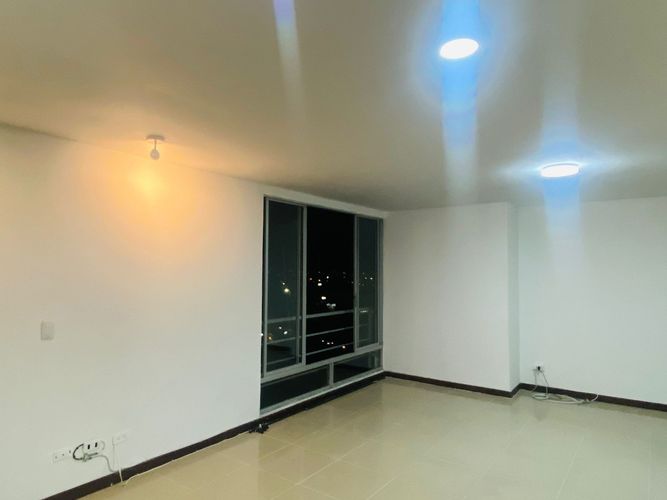 Apartaestudio en Arriendo en Pinares, Pereira - Miniatura 3