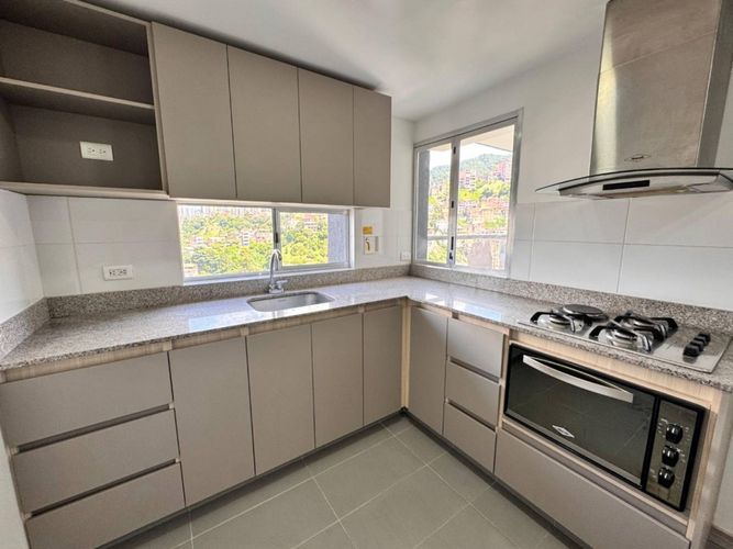 Apartamento en Arriendo en Loma de los bernal, Medellín - Miniatura 4