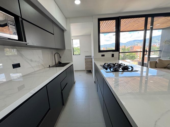 Apartamento en Venta en Laureles, Medellín - Miniatura 2
