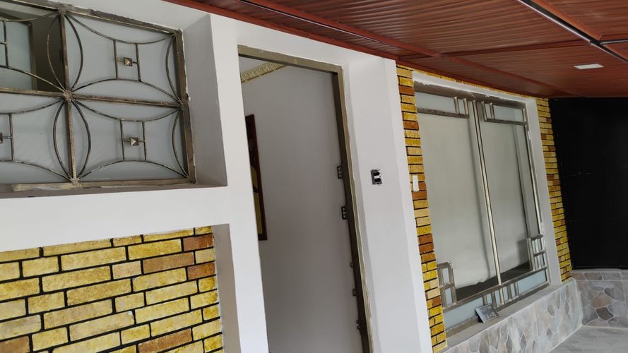Casa en venta en Ciudad jardin sur, Bogotá - Miniatura 2