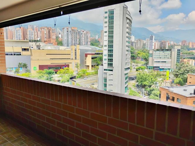 Apartaestudio en Venta en El Poblado, Medellín - Miniatura 8