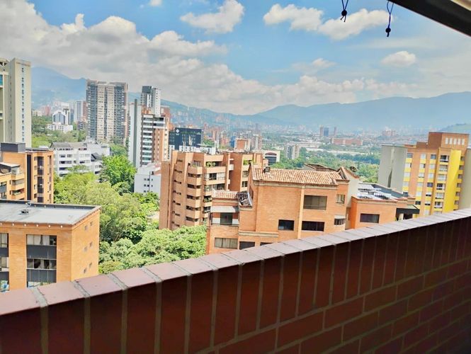 Apartaestudio en Venta en El Poblado, Medellín - Miniatura 9