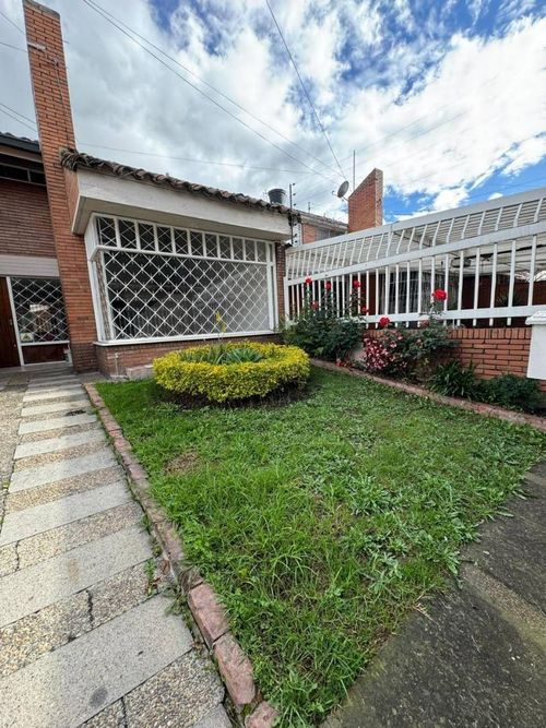 Casa en Arriendo en Alhambra, Bogotá - Miniatura 2