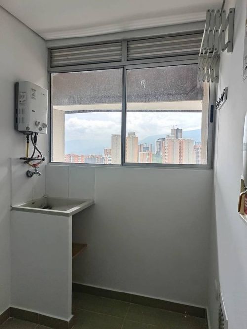 Apartamento en Arriendo en Loma de la Doctora, Sabaneta - Miniatura 15