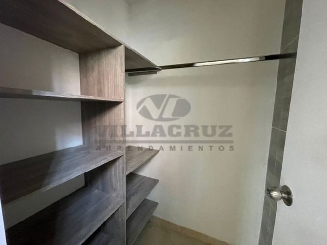 Apartaestudio en  Arriendo en Barrio Cristóbal, Medellín - Miniatura 3