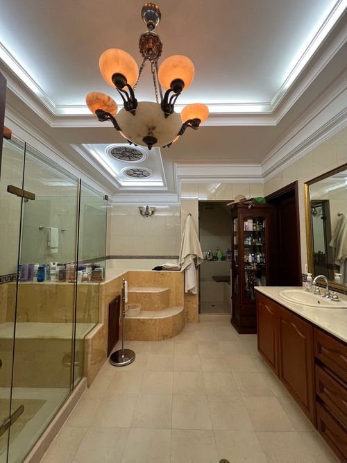 Casa en Arriendo en Medellín - Miniatura 9