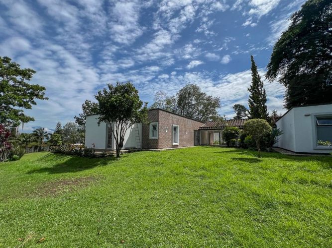 Finca en Arriendo en Loma del Escobero, Envigado - Miniatura 25