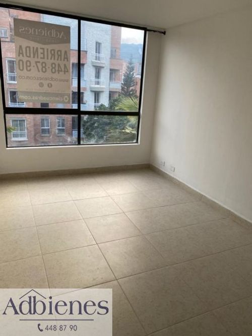 Apartamento en Arriendo en Laureles, Medellín - Imagen 1