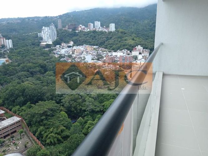Apartamento en Arriendo en Bucaramanga - Miniatura 3