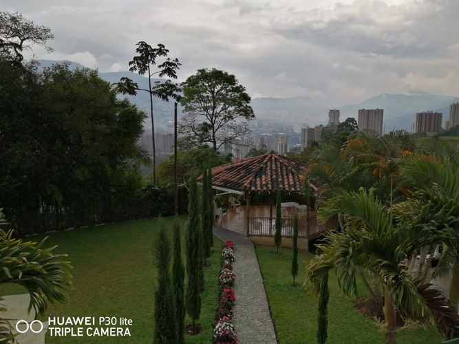 Finca en arriendo en Aves Maria, Sabaneta - Miniatura 14