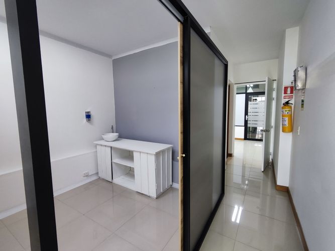 Local en  Arriendo en El Poblado, Medellín - Miniatura 4