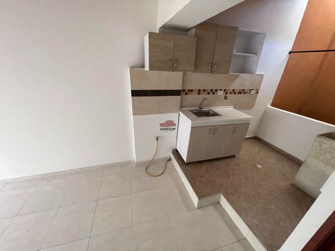 Apartaestudio en Arriendo en Girón - Miniatura 7