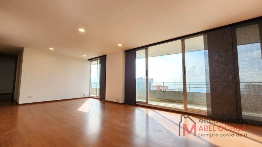 Apartamento en Arriendo en El Poblado, Medellín - Miniatura 2