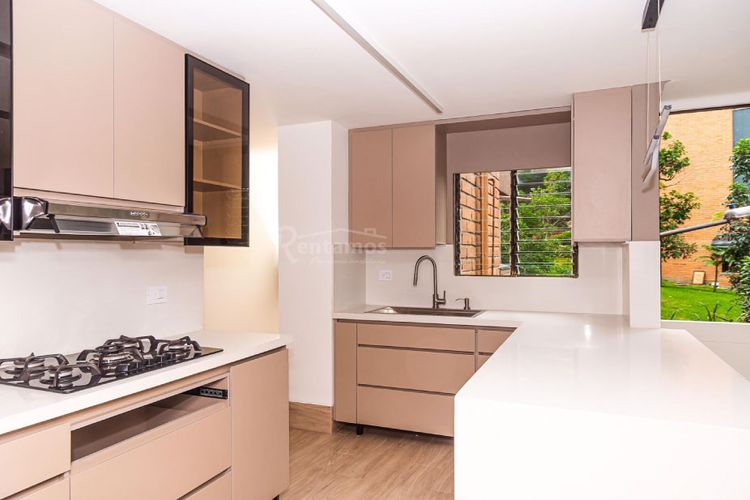 Apartamento en Venta en El Poblado, Medellín - Miniatura 3