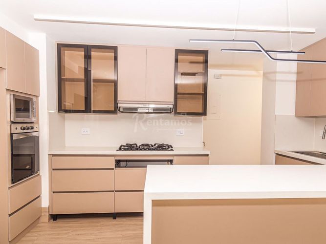 Apartamento en Venta en El Poblado, Medellín - Miniatura 4