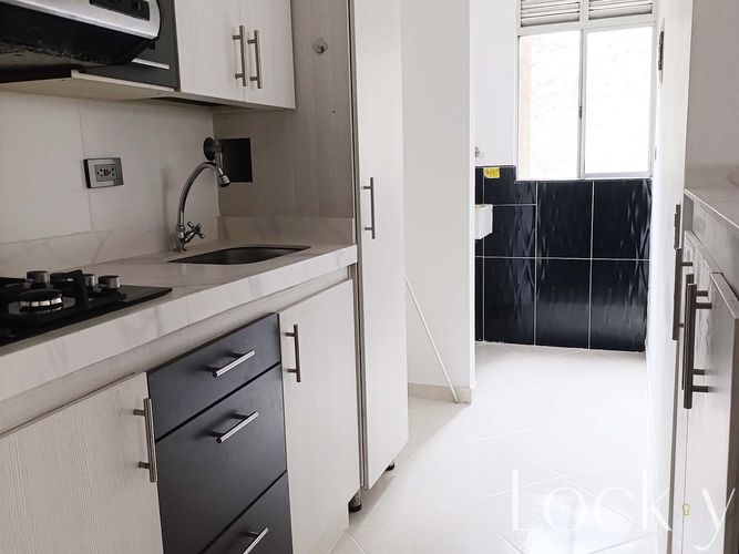 Apartamento en  Venta en Rodeo Alto, Medellín - Miniatura 5