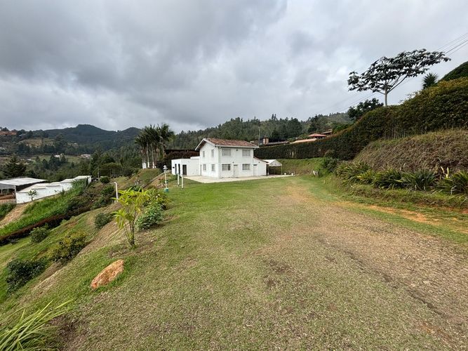 Finca en Arriendo en La pastorcita, Guarne - Miniatura 14