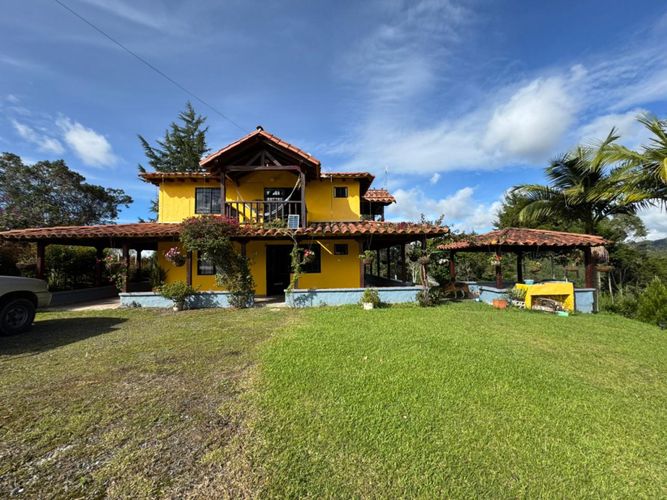 Finca en Arriendo en Alto grande, El carmen de viboral - Imagen 1