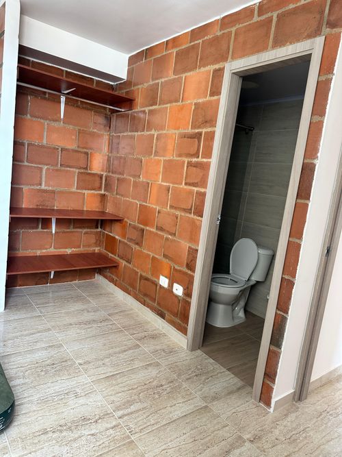 Apartamento en Arriendo en San antonio del carrizal, Girón - Miniatura 4
