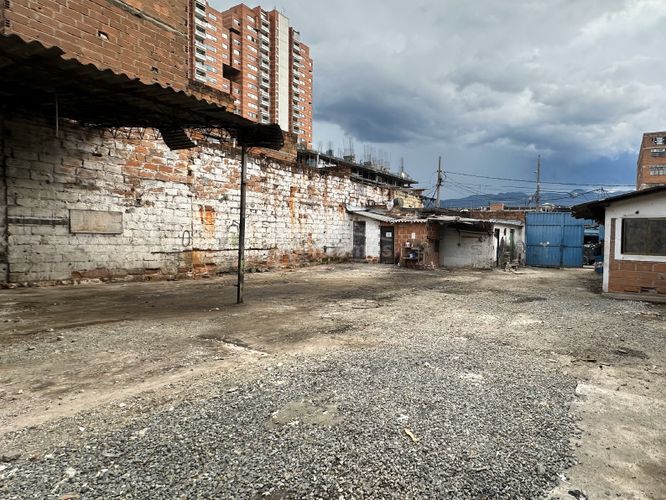 Oficina en Arriendo en Naranjal, Medellín - Miniatura 4