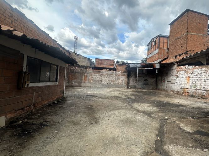 Oficina en Arriendo en Naranjal, Medellín - Miniatura 9