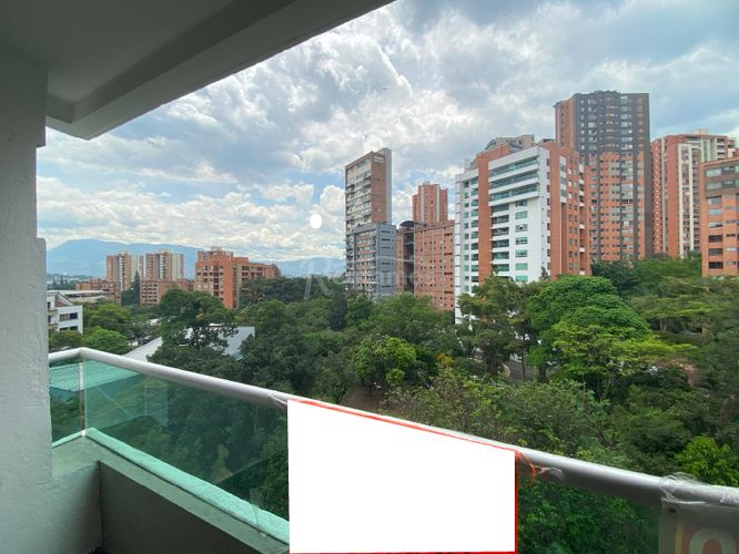 Apartamento en Arriendo en El Poblado, Medellín - Miniatura 11