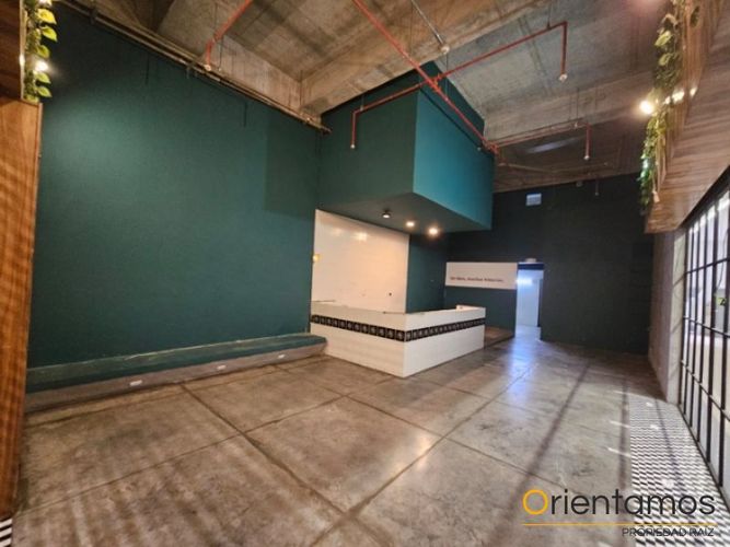 Local en arriendo en Loma del Escobero, Envigado - Miniatura 5