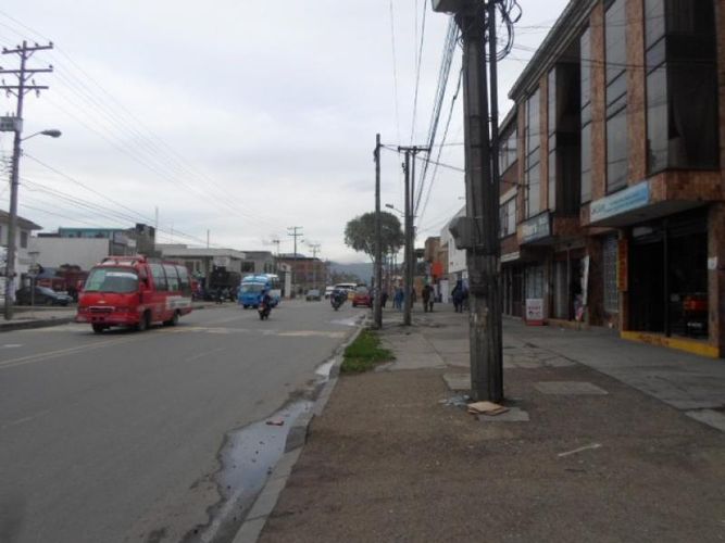 Edificio en  Venta en Fontibon, Bogotá - Imagen 1