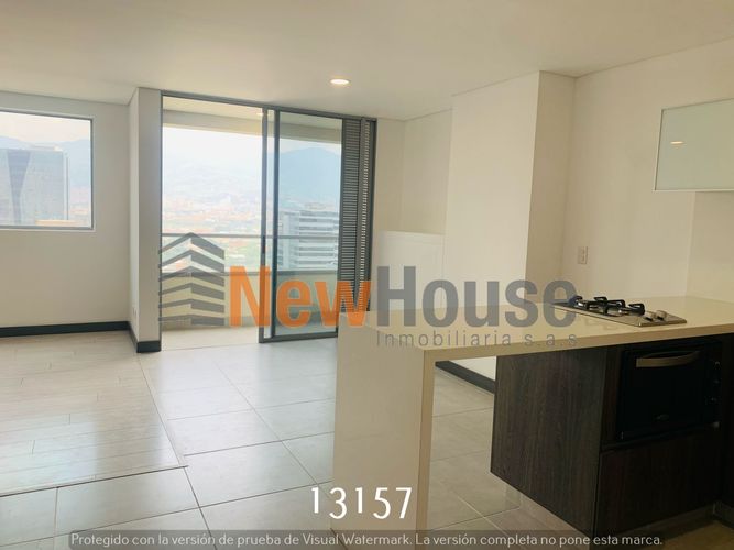 Apartaestudio en Arriendo en El Poblado, Medellín - Miniatura 4