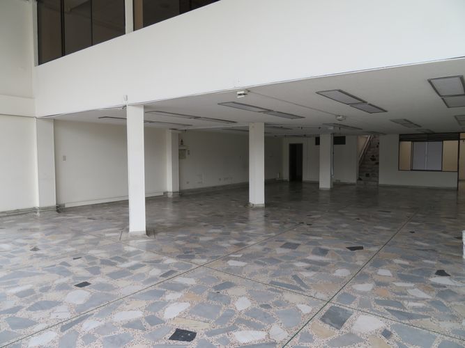 Edificio en Arriendo en Niza, Bogotá - Miniatura 2