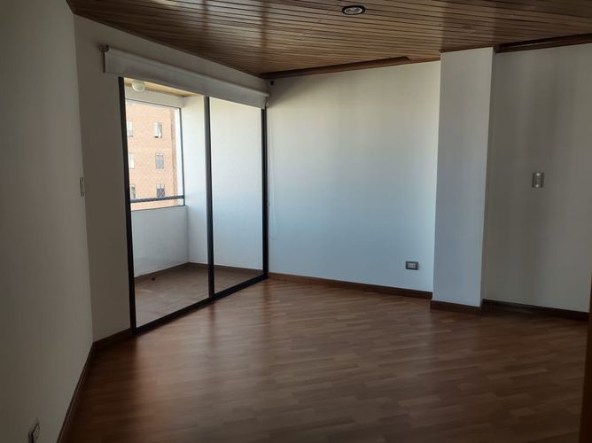 Apartamento en Arriendo en Los alpes, Pereira - Miniatura 2