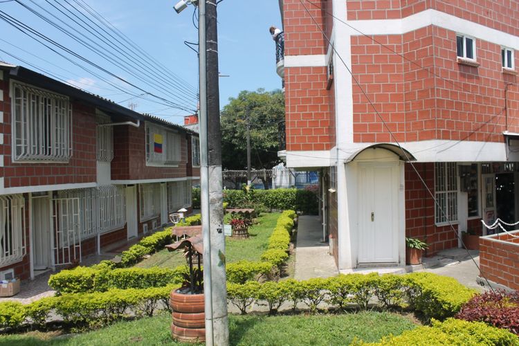 Edificio en Venta en Agua azul, Dosquebradas - Miniatura 2