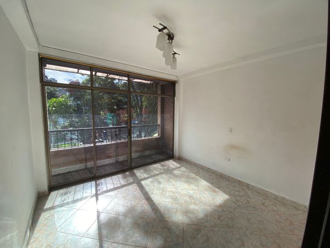 Apartamento en Arriendo en Los colores, Medellín - Imagen 1