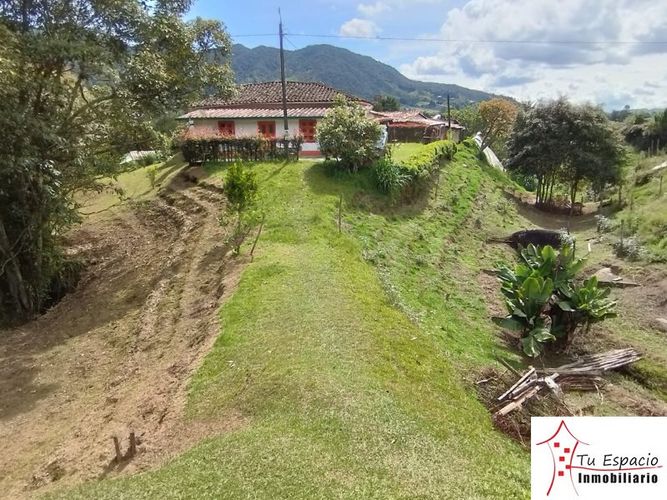 Finca en venta en Centro administrativo, Medellín - Miniatura 2