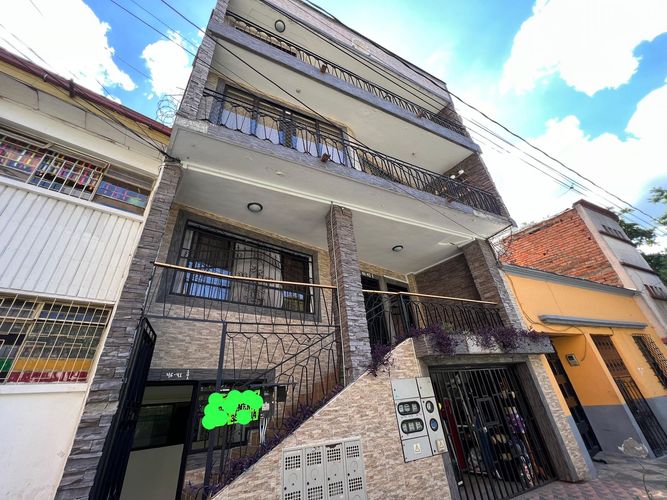 Edificio en  Venta en Medellín - Imagen 1