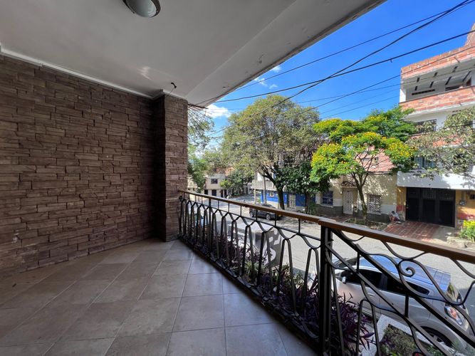 Edificio en  Venta en Medellín - Miniatura 2