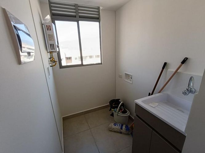 Apartamento en Arriendo en Otraparte, Envigado - Miniatura 3
