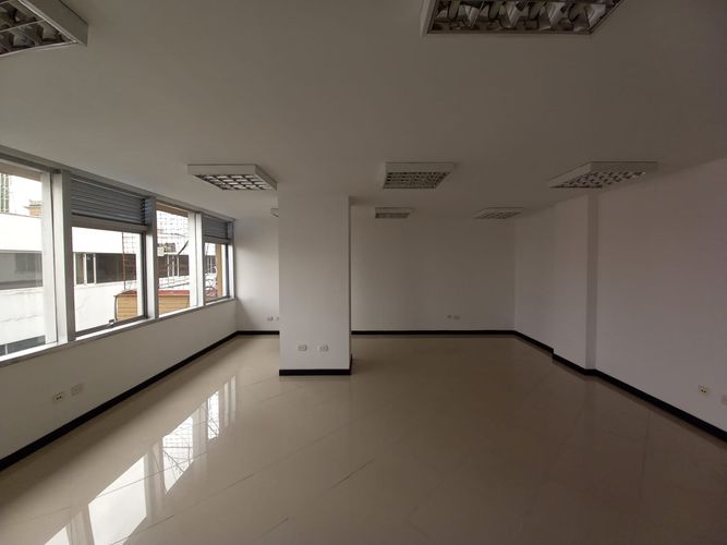 Oficina en Arriendo en El centro, Manizales - Miniatura 2