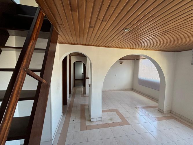 Apartamento en  Venta en Bella suiza, Bogotá - Miniatura 3