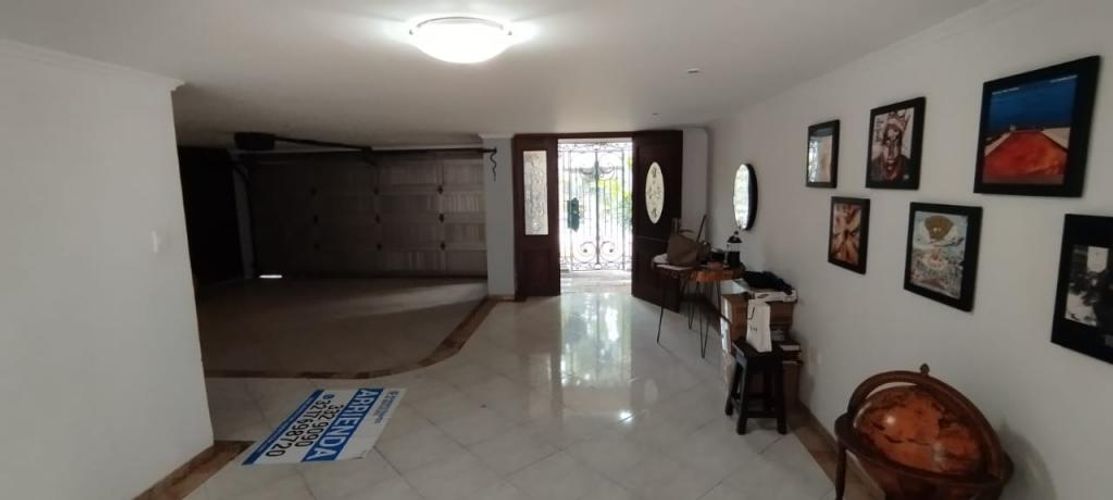 Casa en Arriendo en Prados del norte, Cali - Miniatura 4