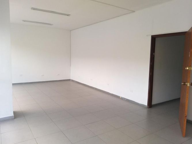 Edificio en Arriendo en San Felipe, Bogotá - Miniatura 4