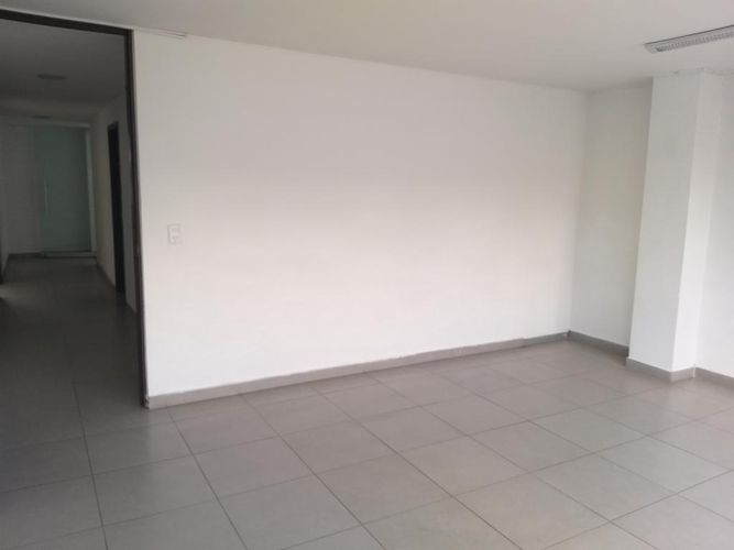 Edificio en Arriendo en San Felipe, Bogotá - Miniatura 8