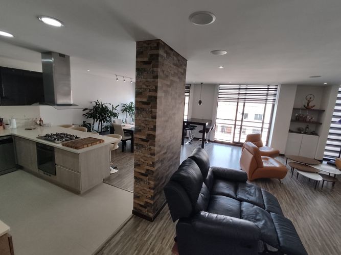 Apartamento en Arriendo en San patricio, Bogotá - Miniatura 2