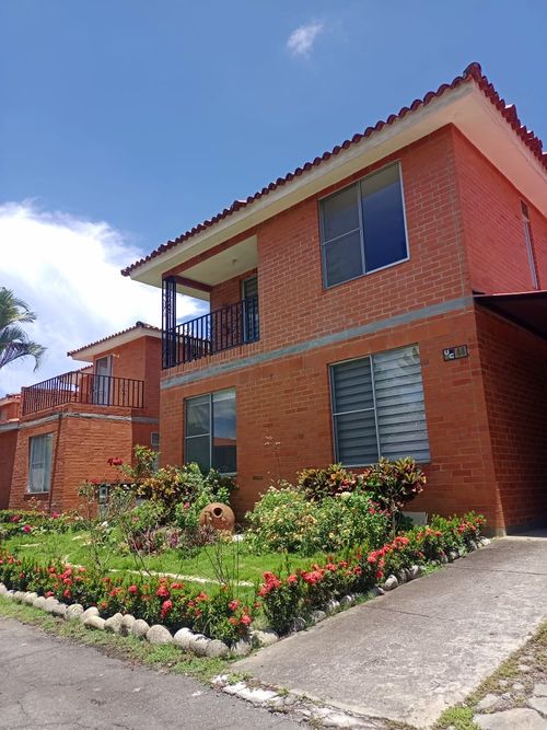 Casa en Arriendo en El castillo - Miniatura 2