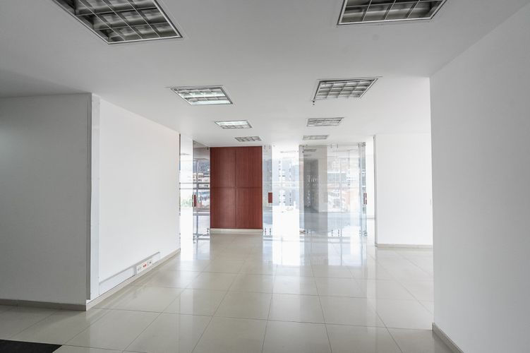 Edificio en arriendo en Chico norte, Bogotá - Miniatura 20