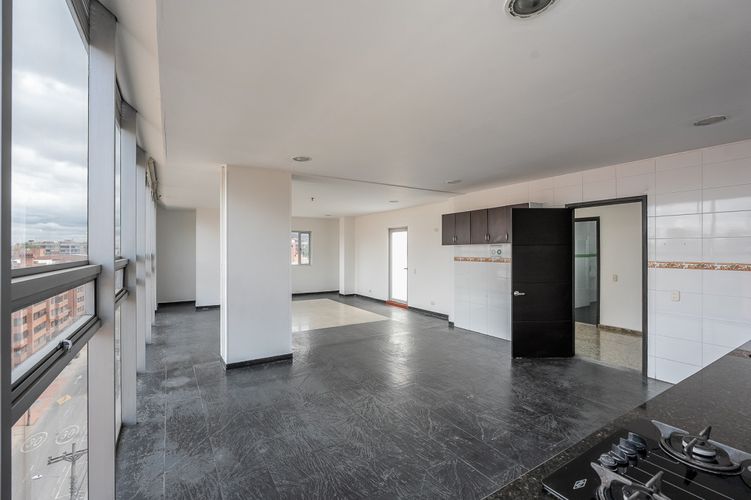 Edificio en arriendo en Chico norte, Bogotá - Miniatura 25