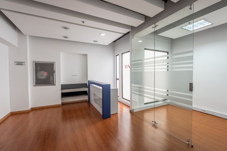 Oficina en arriendo en Chico norte, Bogotá - Miniatura 5