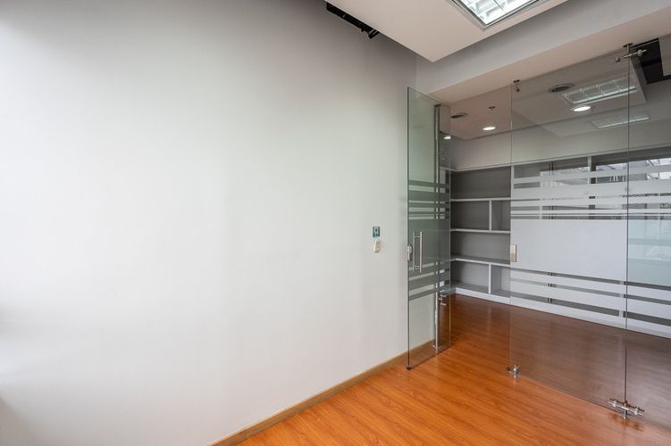 Oficina en arriendo en Chico norte, Bogotá - Miniatura 13