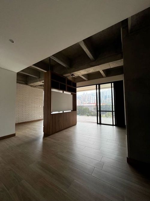 Apartaestudio en  Venta en El Poblado, Medellín - Imagen 1