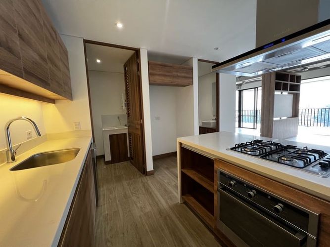 Apartaestudio en  Venta en El Poblado, Medellín - Miniatura 7